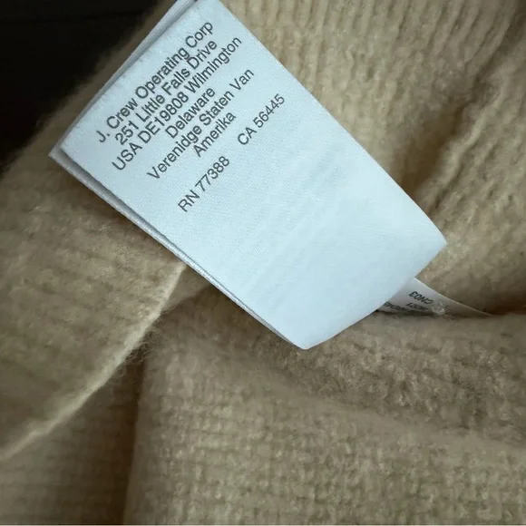 J. Crew Kids 100% Cashmere Henley Sweater Size Small Beige Long Sleeve Buttons - Picture 6 of 6